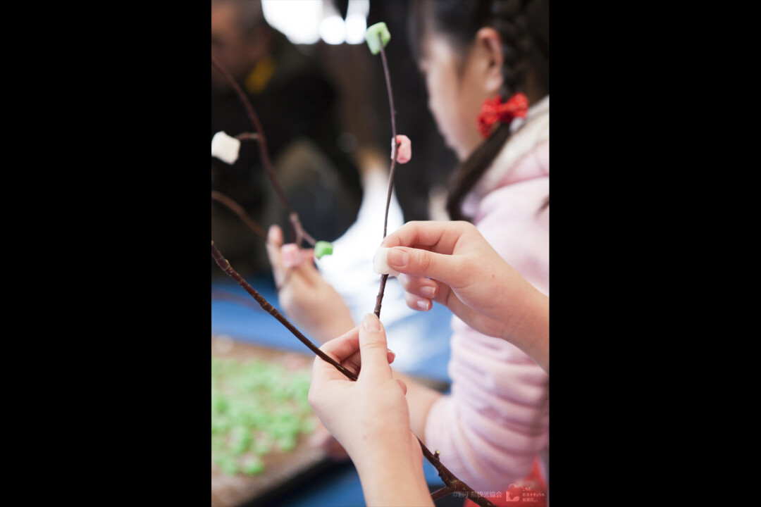 Morioka City/Mizuki Dango, a traditional culture that colorfully colors the New Year holidays