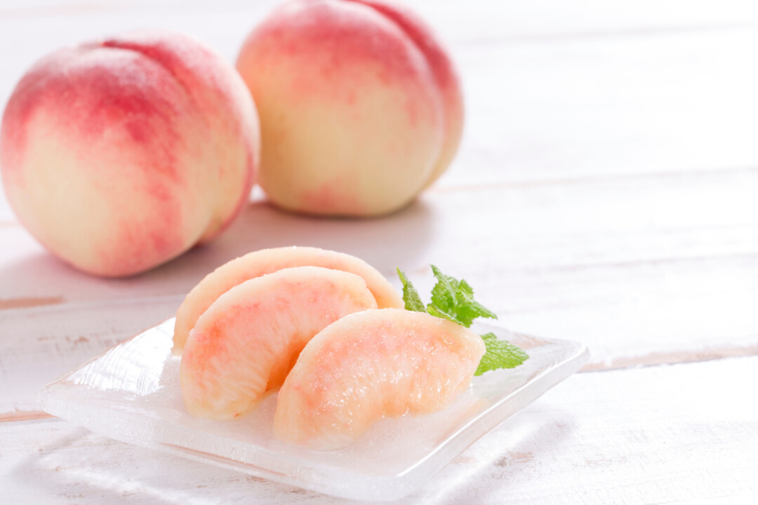Fukushima City/The rich aroma and sweetness are irresistible. In search of ripe peaches