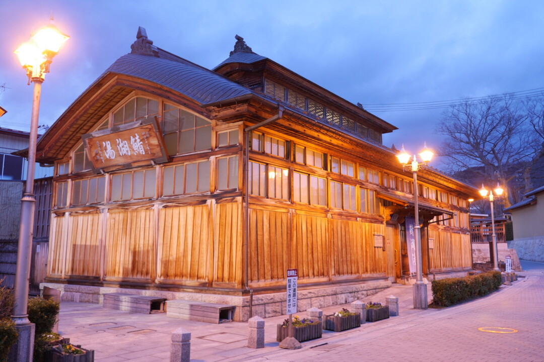 Fukushima City/Nurture your energy for tomorrow at the unique “Three Famous Hot Springs of Fukushima”