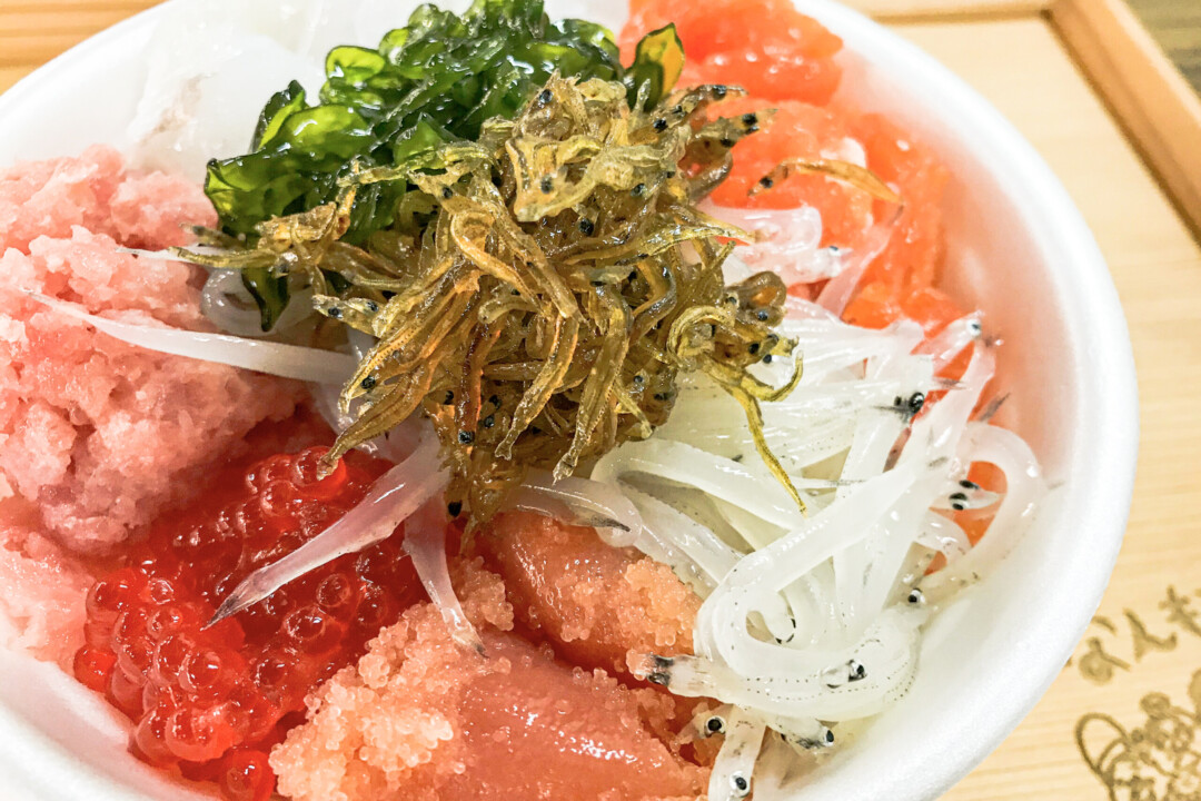 아키타시/아키타의 제철과 명물이 모이는 “아키타 시민 시장”의 활기찬