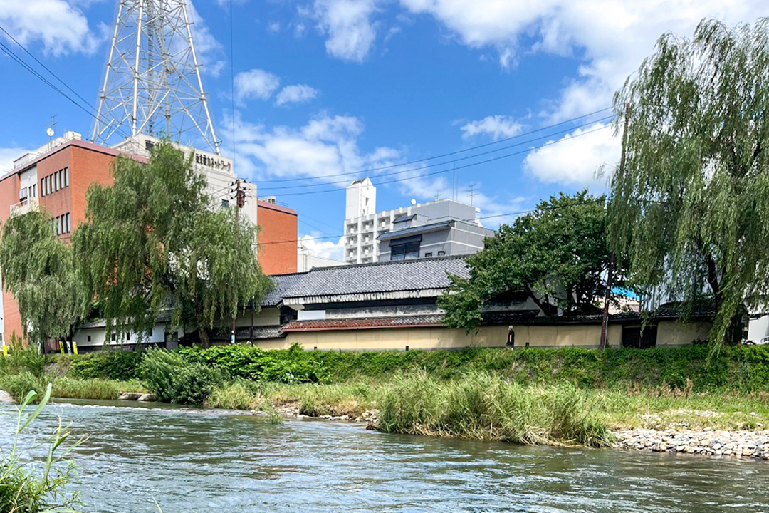 盛岡市/溪水潺潺悅耳的中津川,為求湧泉前往城下町・鉈屋町