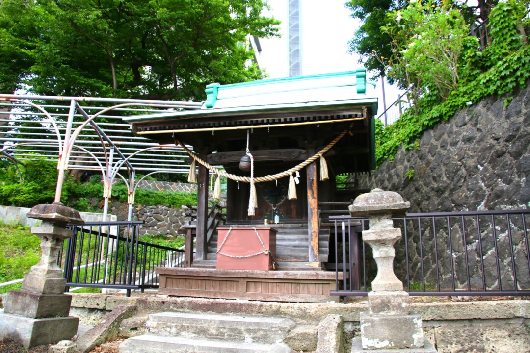仙台市/前往祭祀織女的神社參拜「仙台七夕祭」
