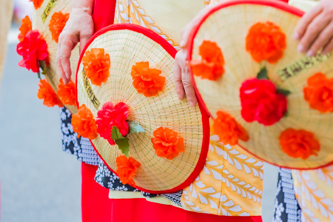山形市／祭典不可或缺的「花笠」與點綴菅笠的「紅花」