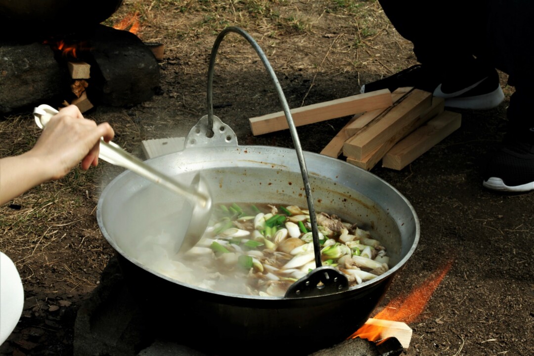 山形市/迎來秋遊季節便無比懷念的「山形芋煮」之味