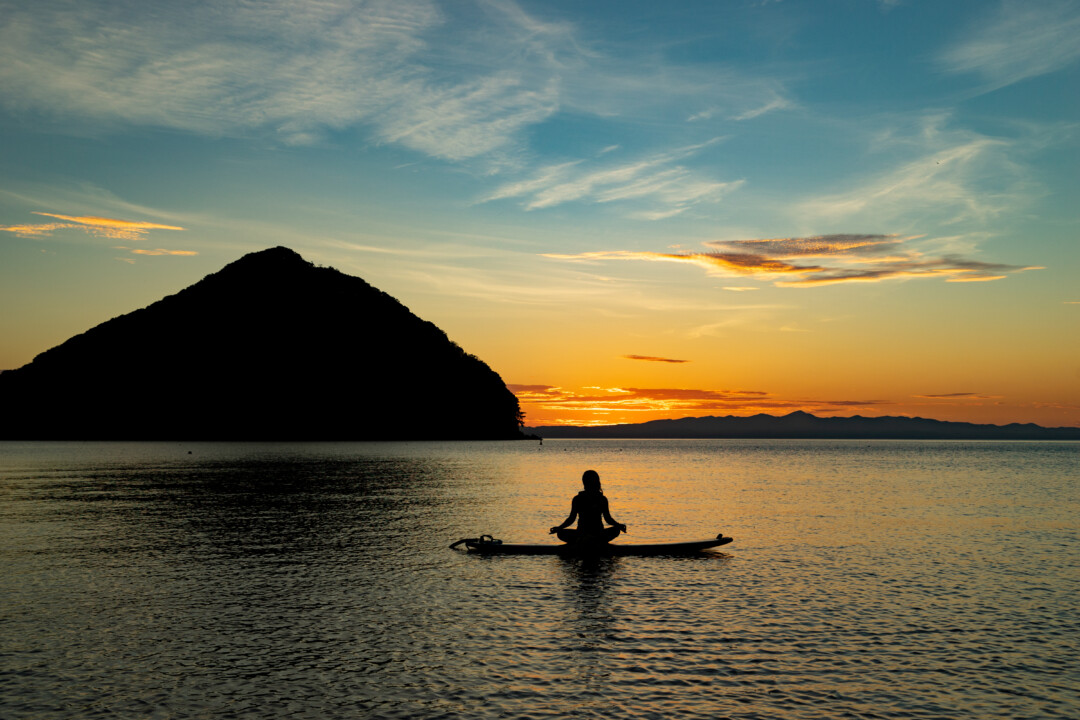 青森市／八甲田に湧く神秘的なグダリ沼、夕日の名所・浅虫温泉へ