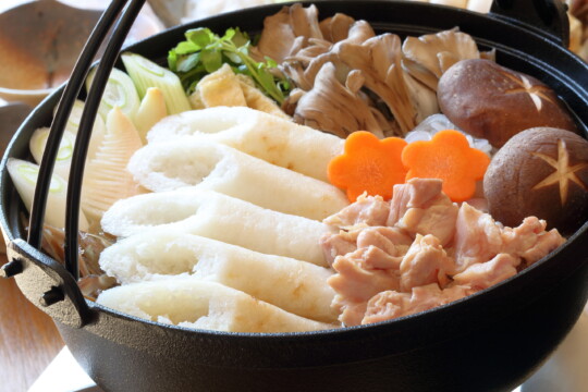 秋田市/温暖寒冷的身体的“Kiritanpo Nabe”的幸福